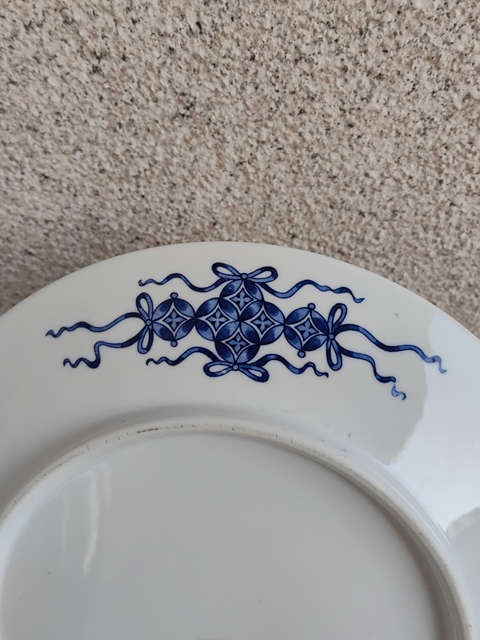 古玩陶瓷青花加彩盤拍賣,當(dāng)前價(jià)格450元