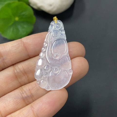 古玩玉器罕見珍稀精品翡翠如意掛件配證書(高冰種)如意 18k金扣頭 總重3.647g拍賣,當前價格2980元