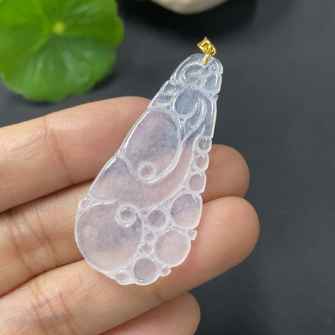 古玩玉器罕見珍稀精品翡翠如意掛件配證書(高冰種)如意 18k金扣頭 總重3.647g拍賣,當前價格2980元