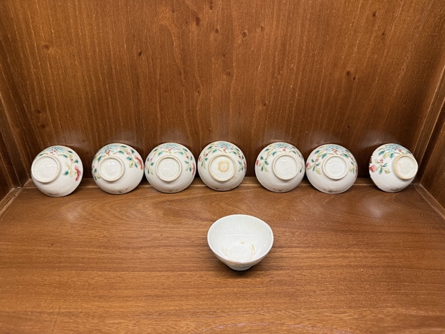 古玩陶瓷清晚·粉彩花卉紋杯碟一組九件真品鑒賞圖