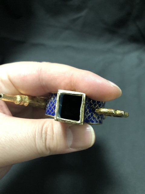 古玩陶瓷銅胎掐絲琺瑯花卉紋瓶拍賣，當前價格299元