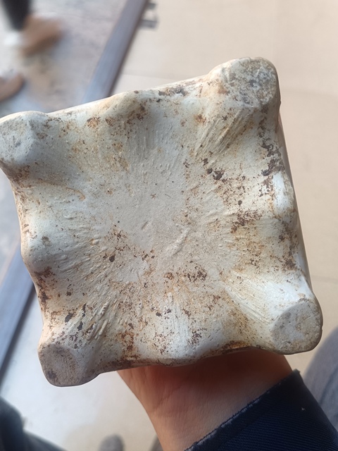 古玩陶瓷青花芭蕉紋四方花觚，當時仿古作品拍賣，當前價格5000元