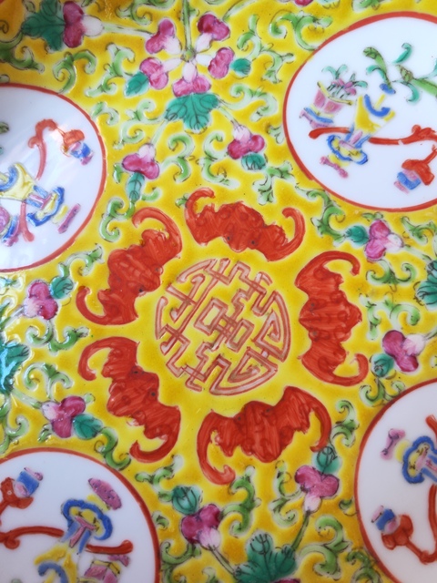 古玩陶瓷民國 粉彩花卉紋盤拍賣，當前價格3800元