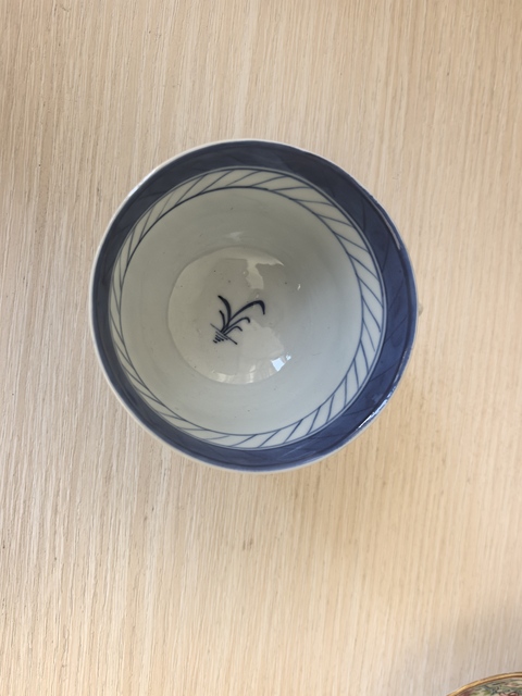 古玩陶瓷樓臺亭閣山水紋青花執杯拍賣，當前價格800元