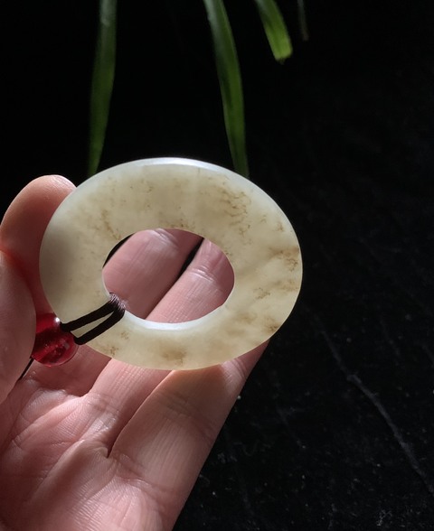 古玩玉器清代和田玉雕“素紋環(huán)”拍賣，當(dāng)前價(jià)格15000元