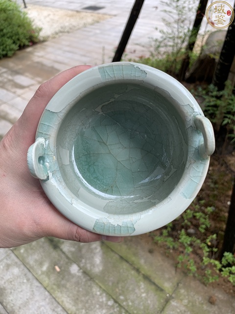 古玩陶瓷館藏級精品南宋龍泉青瓷鼎式爐拍賣，當前價格9998元