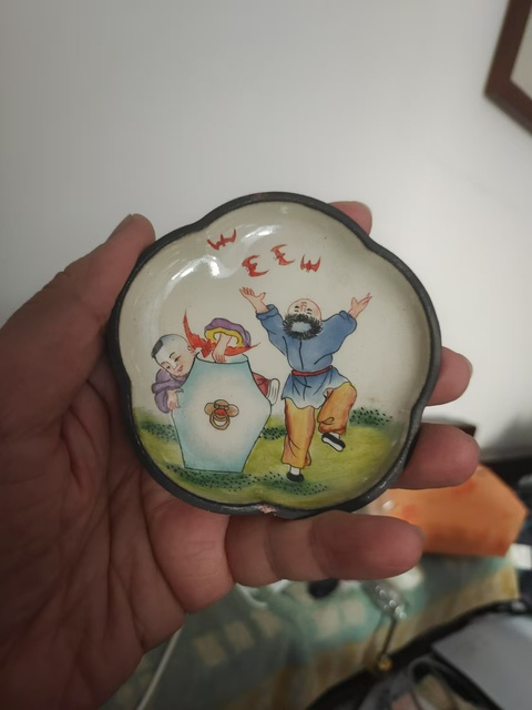 古玩陶瓷銅胎畫琺瑯嬰戲圖花口小碟拍賣，當前價格280元