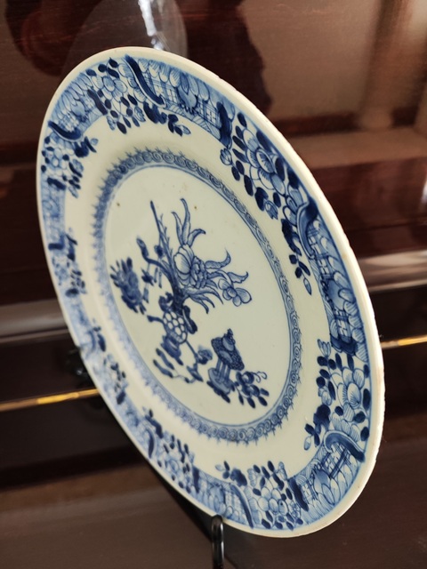 古玩陶瓷康熙-清早/青花博古圖折沿盤拍賣,當前價格1250元
