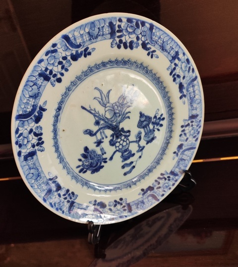 古玩陶瓷康熙-清早/青花博古圖折沿盤拍賣,當前價格1250元