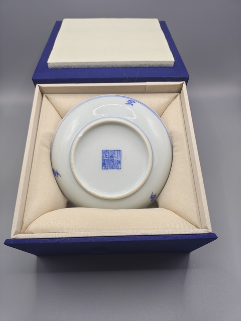 古玩陶瓷大清嘉慶年制?青花柳下雙駿圖賞盤拍賣,當前價格2500元