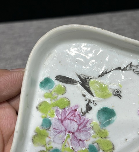 古玩陶瓷晚清淺降彩花鳥小角盤拍賣,當前價格560元
