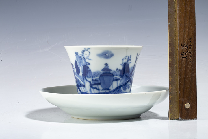 古玩陶瓷清道光·青花海屋添籌仙人乘槎紋杯碟拍賣,當前價格9500元