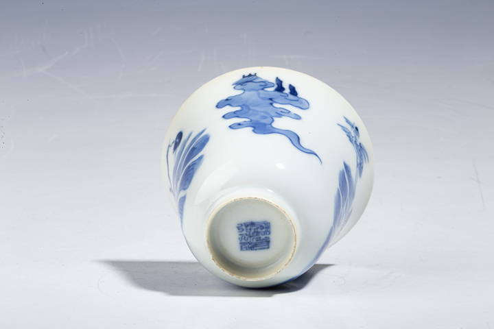 古玩陶瓷清道光·青花海屋添籌仙人乘槎紋杯碟拍賣,當前價格9500元