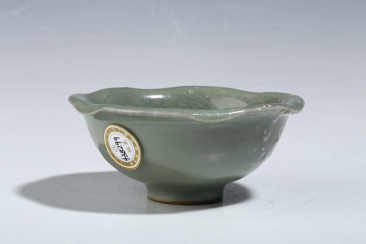 古玩陶瓷元代·龜心荷葉盞拍賣，當(dāng)前價(jià)格12000元