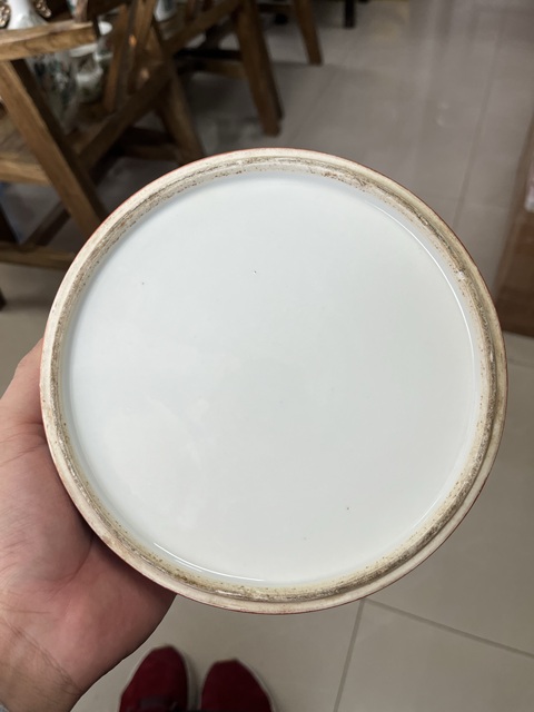 古玩陶瓷礬紅粉彩開窗花卉節(jié)盒拍賣，當(dāng)前價(jià)格8500元