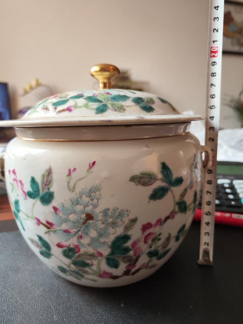 古玩陶瓷清晚期 粉彩綠牡丹紋粥罐拍賣,當前價格3600元
