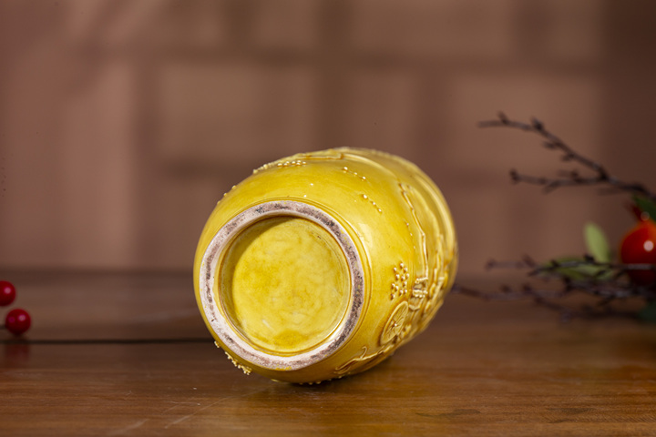 古玩陶瓷民國·黃釉模印一路連科紋棒槌瓶一對拍賣，當前價格5800元