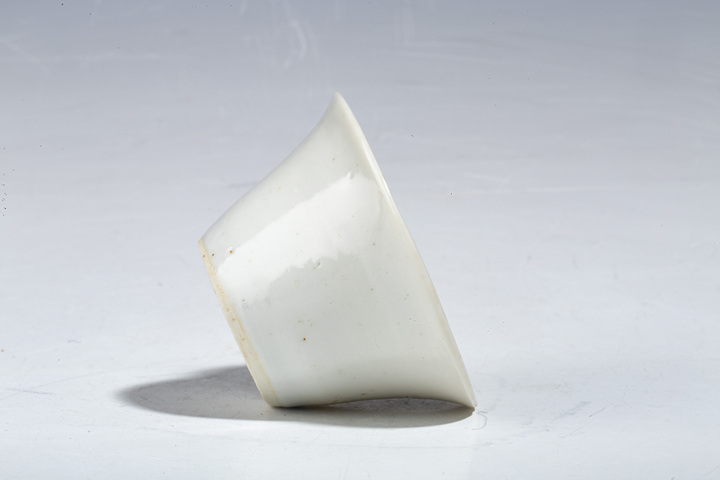 古玩陶瓷（優品）明末清初·白釉馬蹄杯拍賣，當前價格0元