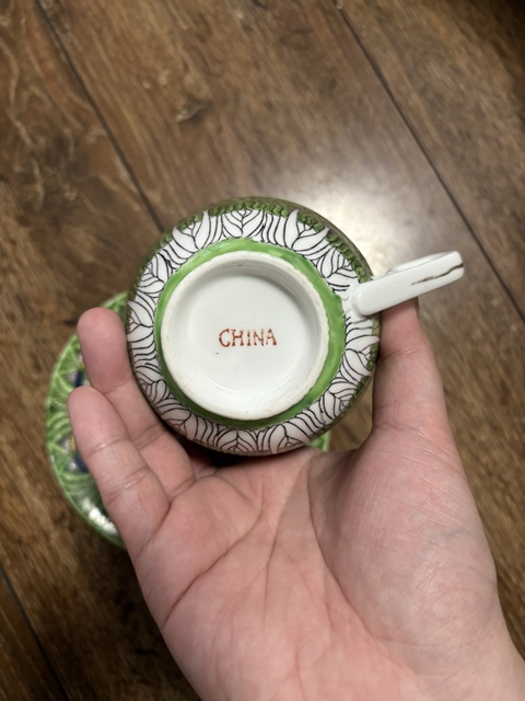 古玩陶瓷廣彩白菜紋杯碟拍賣,當前價格388元