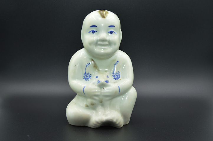 古玩陶瓷【特價】醴陵瓷塑人物童子拍賣,當前價格0元