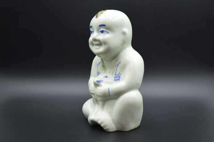 古玩陶瓷【特價】醴陵瓷塑人物童子拍賣,當前價格0元