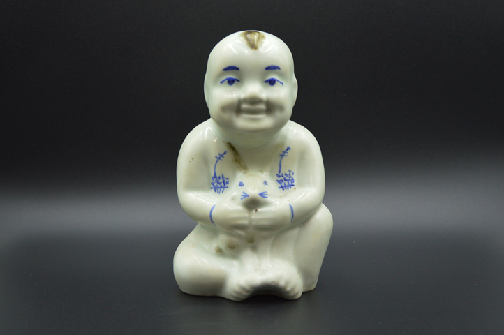 古玩陶瓷【特價】醴陵瓷塑人物童子拍賣,當前價格0元