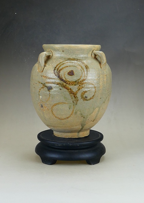 古玩陶瓷元末明初·青釉褐彩花卉紋四系罐真品鑒賞圖
