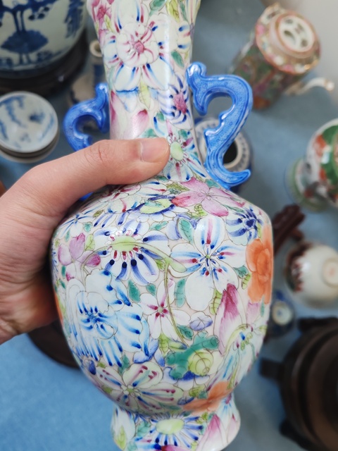古玩陶瓷民國時期粉彩百花紋雙耳瓶拍賣，當前價格3990元