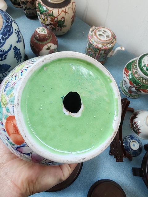 古玩陶瓷民國時期粉彩百花紋雙耳瓶拍賣，當前價格3990元