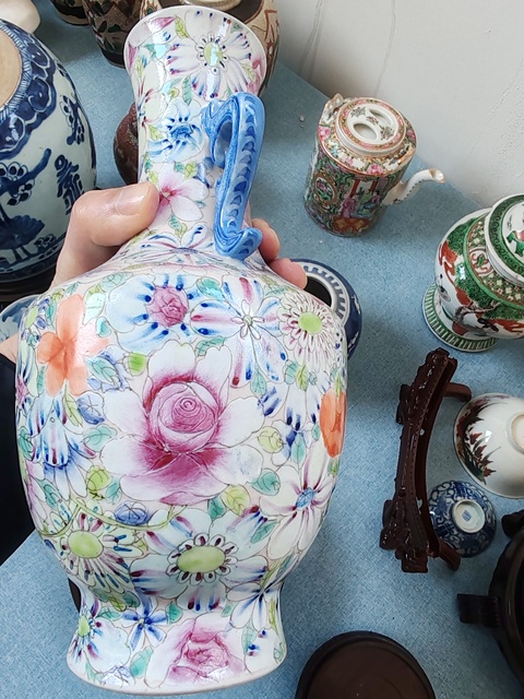 古玩陶瓷民國時期粉彩百花紋雙耳瓶拍賣，當前價格3990元