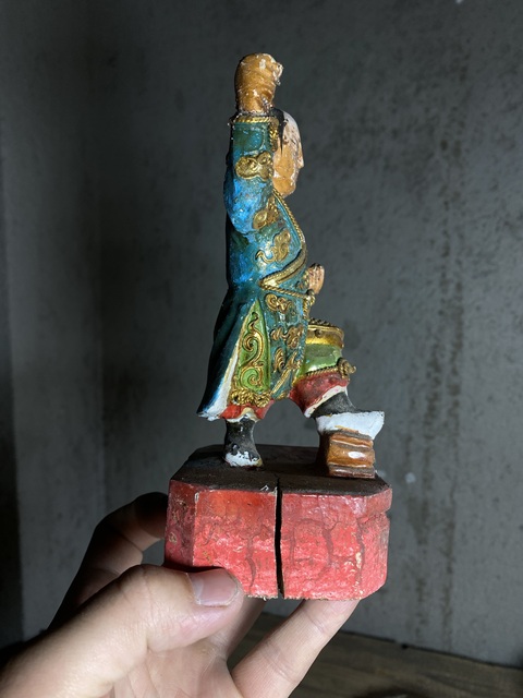 古玩雜項木雕人物拍賣,當前價格128元