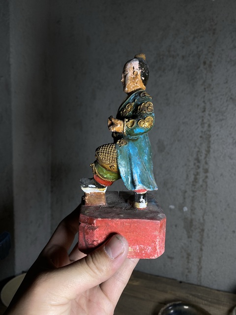 古玩雜項木雕人物拍賣,當前價格128元