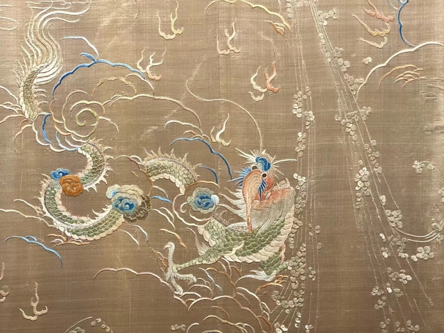 古玩雜項刺繡拍賣,當(dāng)前價格28000元