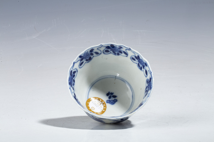 古玩陶瓷清光緒·青花開窗花卉紋花口杯碟拍賣,當(dāng)前價格640元