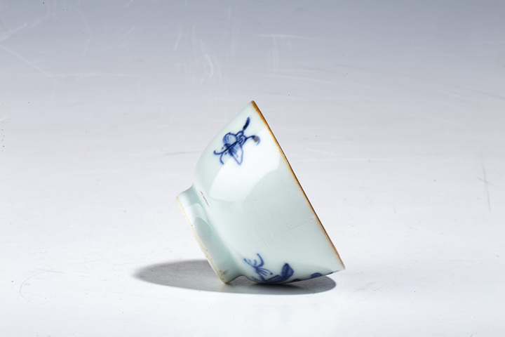 古玩陶瓷·青花嬰戲花蝶紋杯碟
真品鑒賞圖