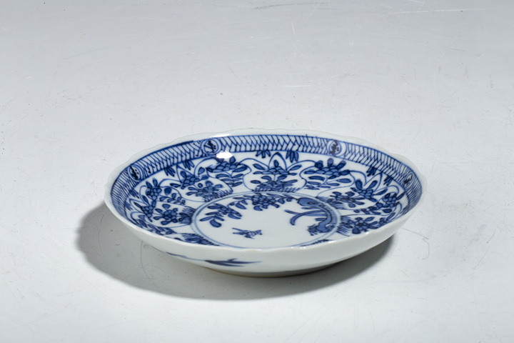 古玩陶瓷清·光緒·青花開窗花鳥紋花口碟拍賣,當前價格768元