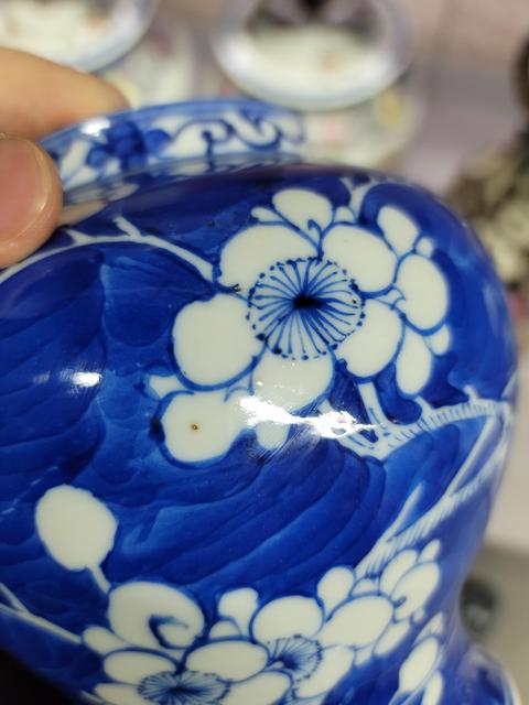 古玩陶瓷青花留白冰梅紋將軍罐拍賣,當前價格1680元