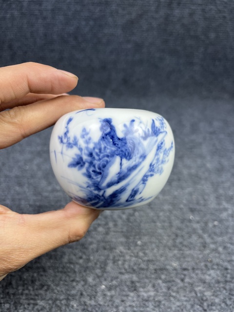 古玩陶瓷王步風格青花大雞圖水盂拍賣,當前價格5888元