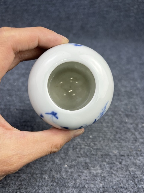 古玩陶瓷王步風格青花大雞圖水盂拍賣,當前價格5888元