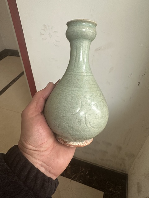 古玩陶瓷龍泉蒜頭瓶拍賣,當前價格15000元