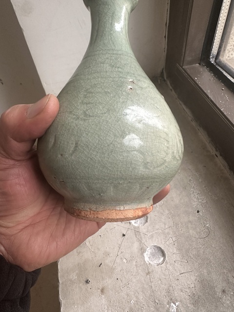 古玩陶瓷龍泉蒜頭瓶拍賣,當前價格15000元