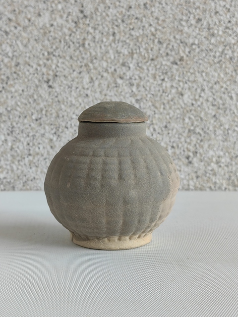 古玩陶瓷黑釉蓋罐拍賣,當前價格850元