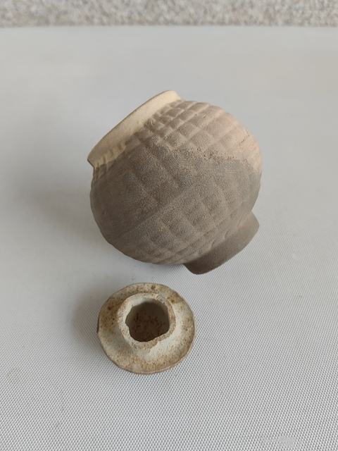 古玩陶瓷黑釉蓋罐拍賣,當前價格850元