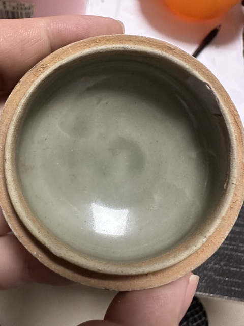 古玩陶瓷精品元代龍泉青瓷模印花卉紋蓋盒拍賣，當前價格2998元