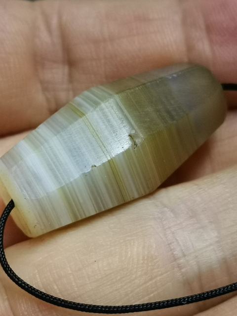 古玩玉器瑪瑙棱珠拍賣，當(dāng)前價格1111元