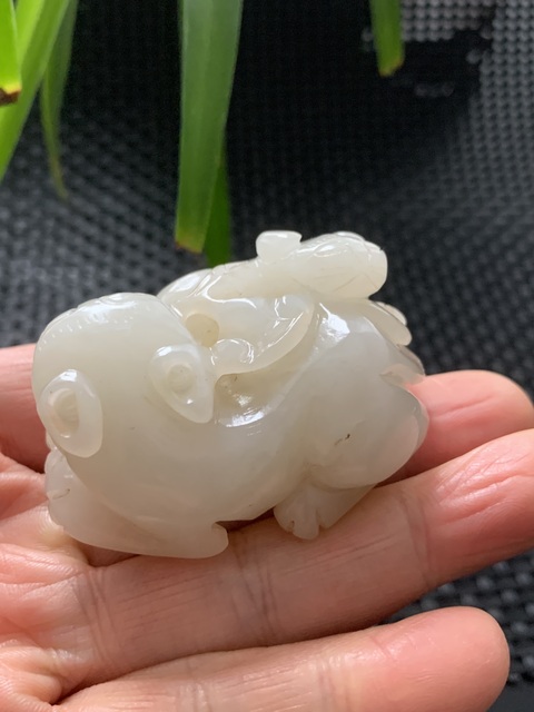 古玩玉器創匯期和田玉雕“瑞獸”拍賣，當前價格16000元