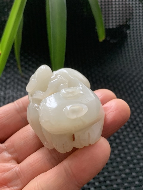 古玩玉器創匯期和田玉雕“瑞獸”拍賣，當前價格16000元