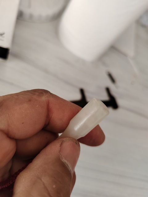 古玩玉器地方玉“素紋煙嘴”拍賣,當前價格1666元