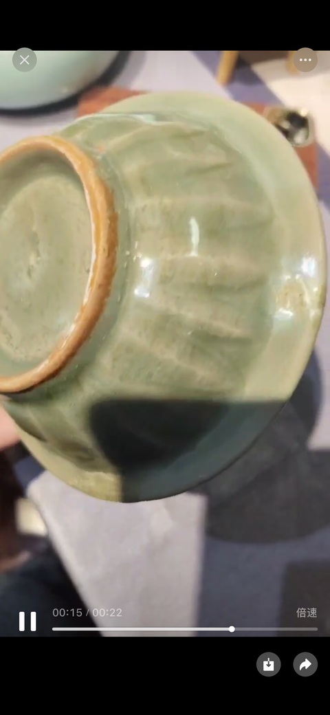 古玩陶瓷宋元·青釉模印雙魚紋折沿洗真品鑒賞圖