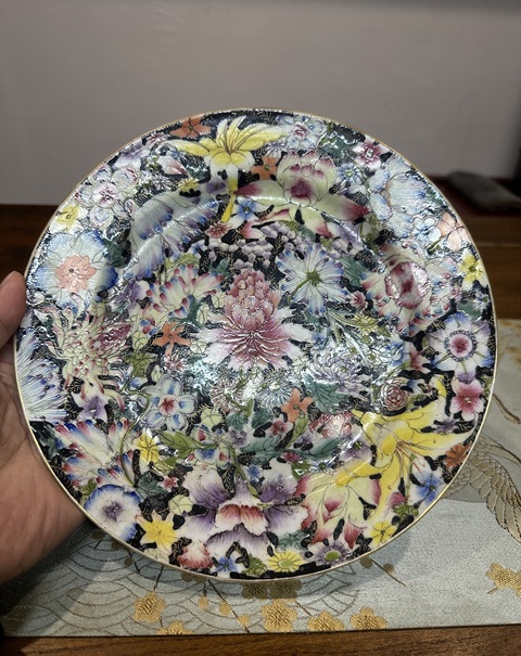 古玩陶瓷民國訂燒款墨地百花粉彩盤拍賣，當前價格3555元